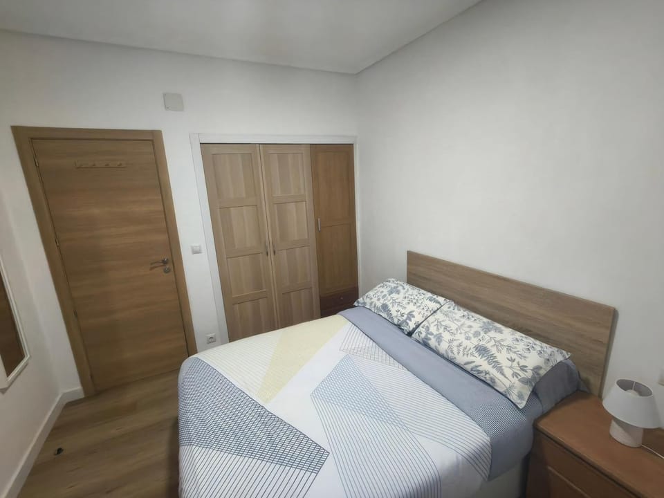 Bed, Bedroom, wardrobe