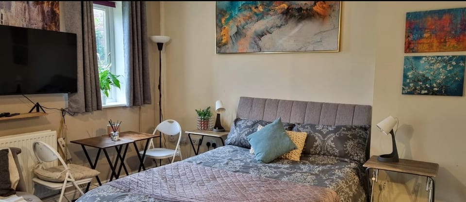 Bed, TV and multimedia