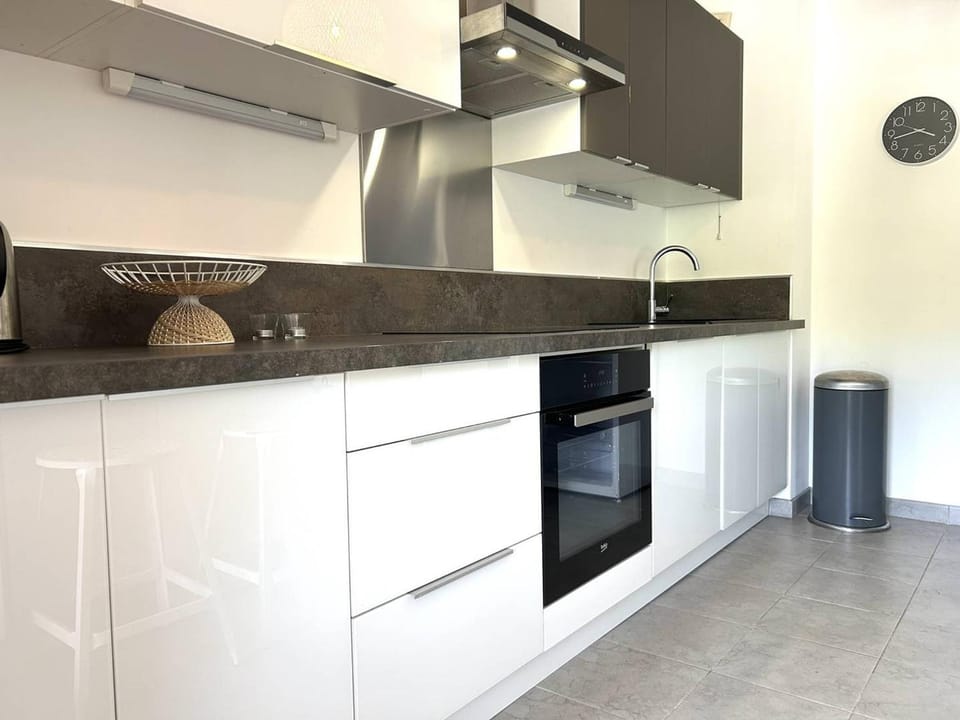 Appartement moderne 4 pièces à Cavalière, proche plage - FR-1-251-826 Apartment in Le Lavandou