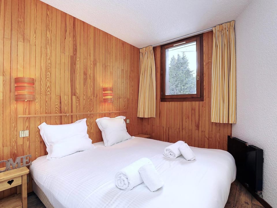 Refuge Montagnard Luxe à Courchevel 1850 avec Parking et Wifi - FR-1-575-225 Apartment in Saint-Bon-Tarentaise