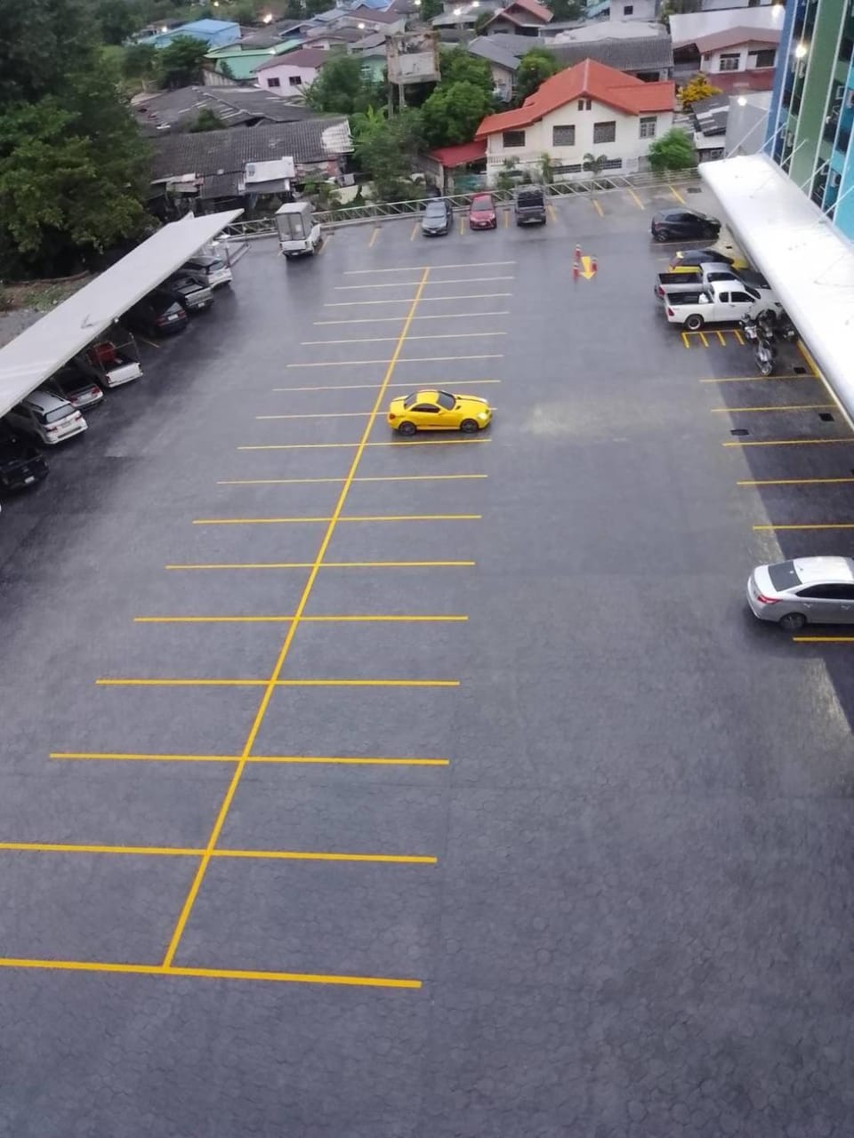 Bird's eye view, Parking