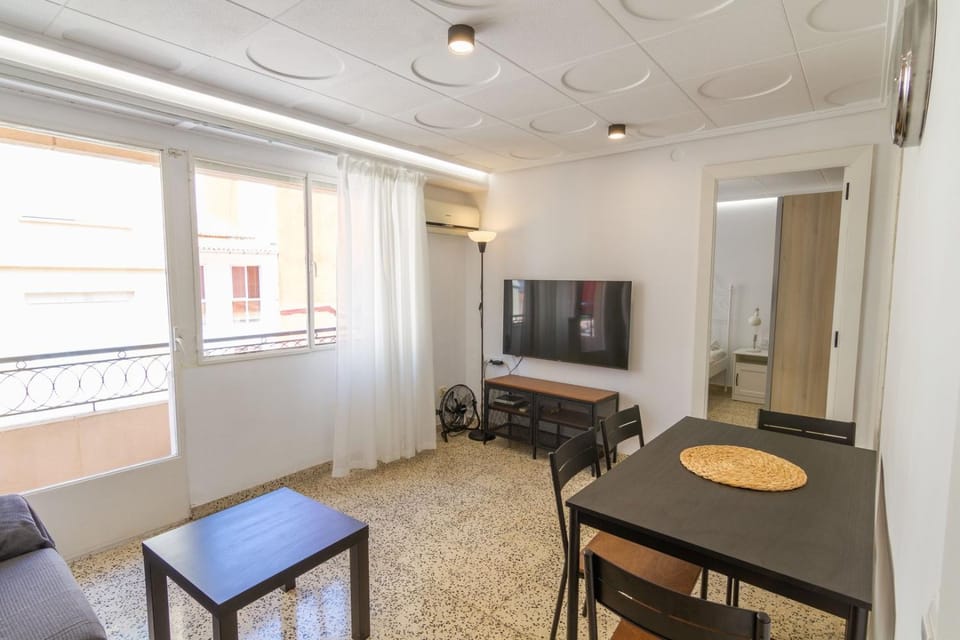 TV and multimedia, Photo of the whole room, Dining area