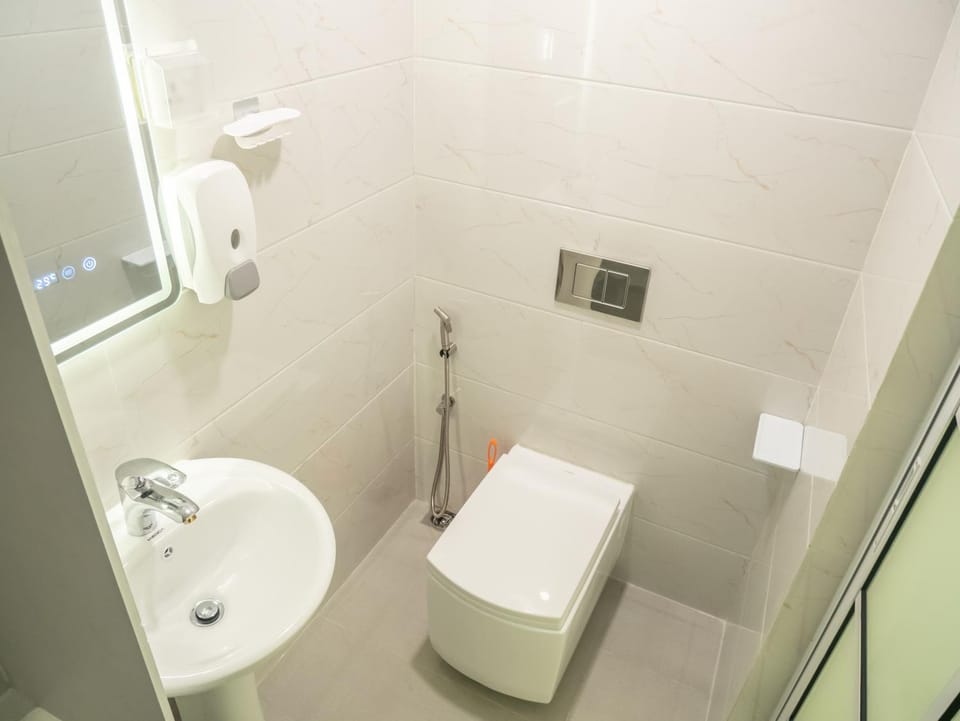 Shower, Toilet, Bathroom