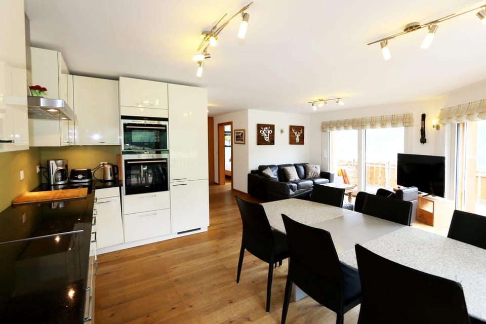 Hollywood House in Saas-Fee