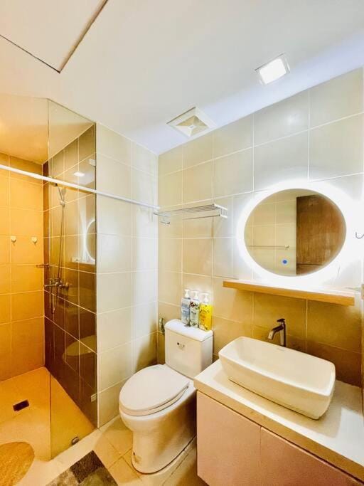 18 Warm Studio Oasis Apartment in Iloilo City