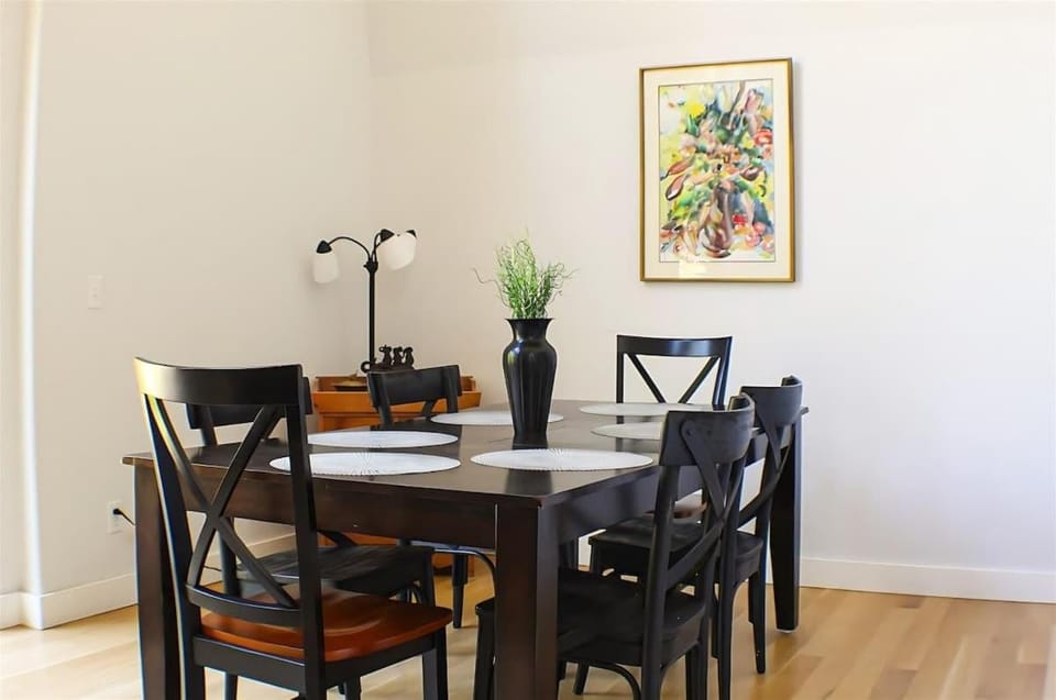 Sqe Mystic Grove House in Puget Sound