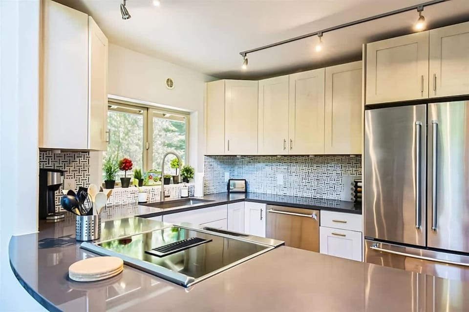 Sqe Mystic Grove House in Puget Sound