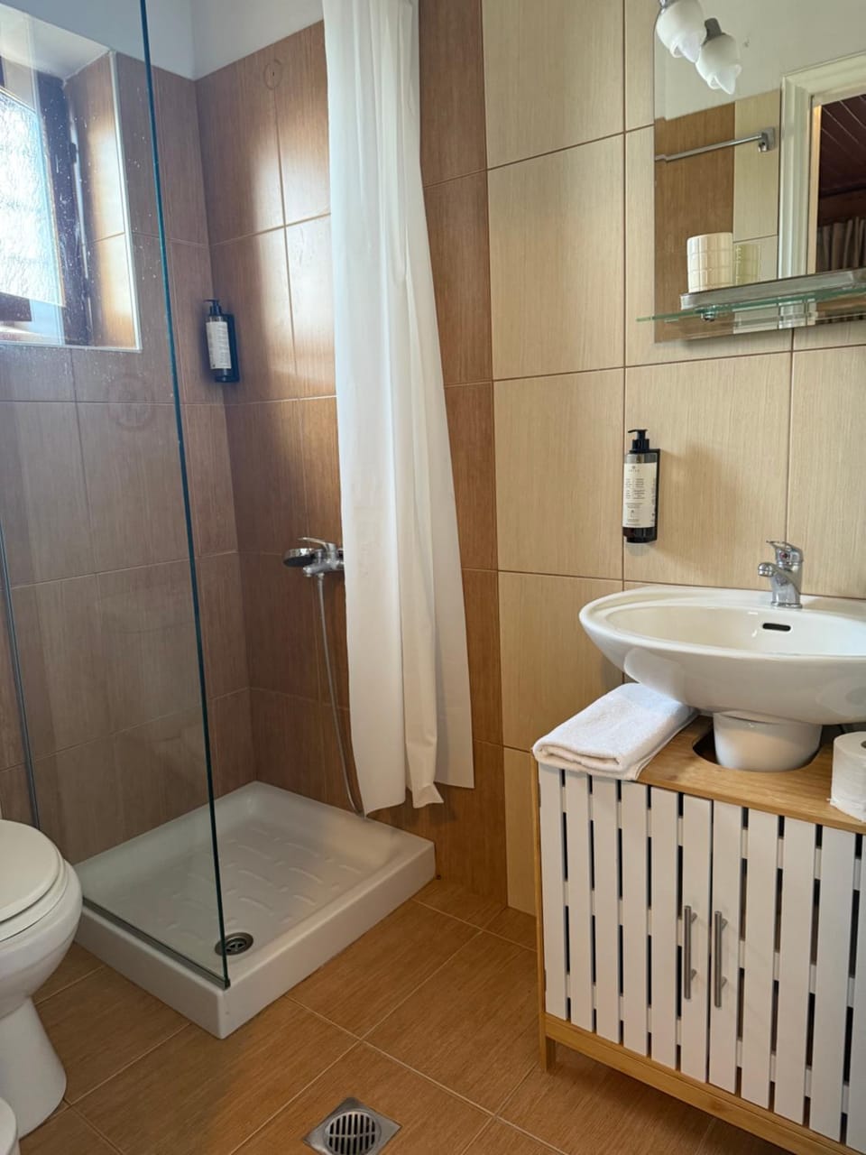 Ikojenia Traditional Lodge Hostel in North Macedonia