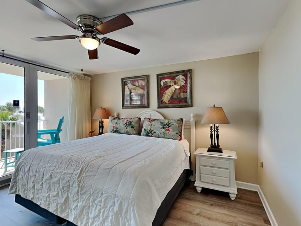 Bed, Balcony/Terrace, Bedroom, furniture