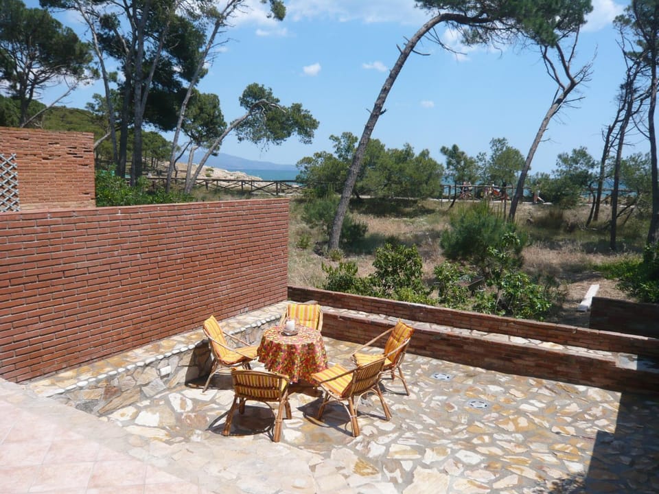 Balcony/Terrace, Garden view