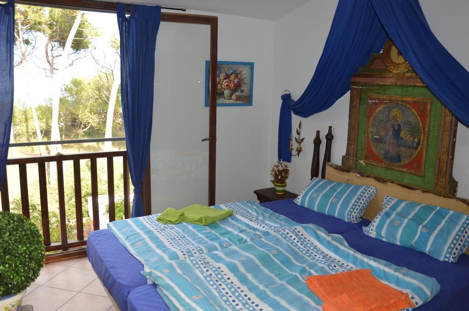 Bed, View (from property/room), Beach, Bedroom
