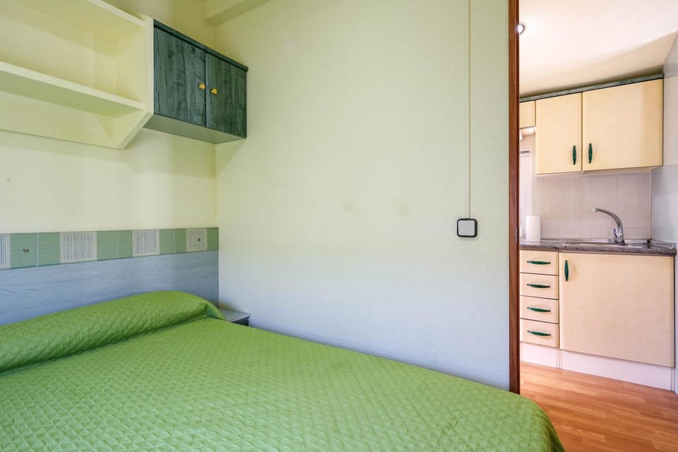 Property building, Living room, Bedroom