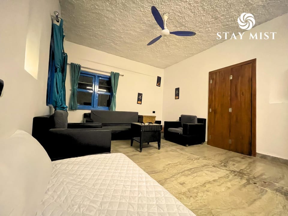StayMist - Casa Ibiza Villa in Maharashtra