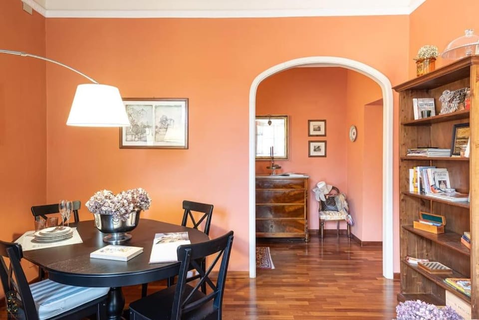 Authentic Apt in the Heart of the Historic Center Apartment in Capannori