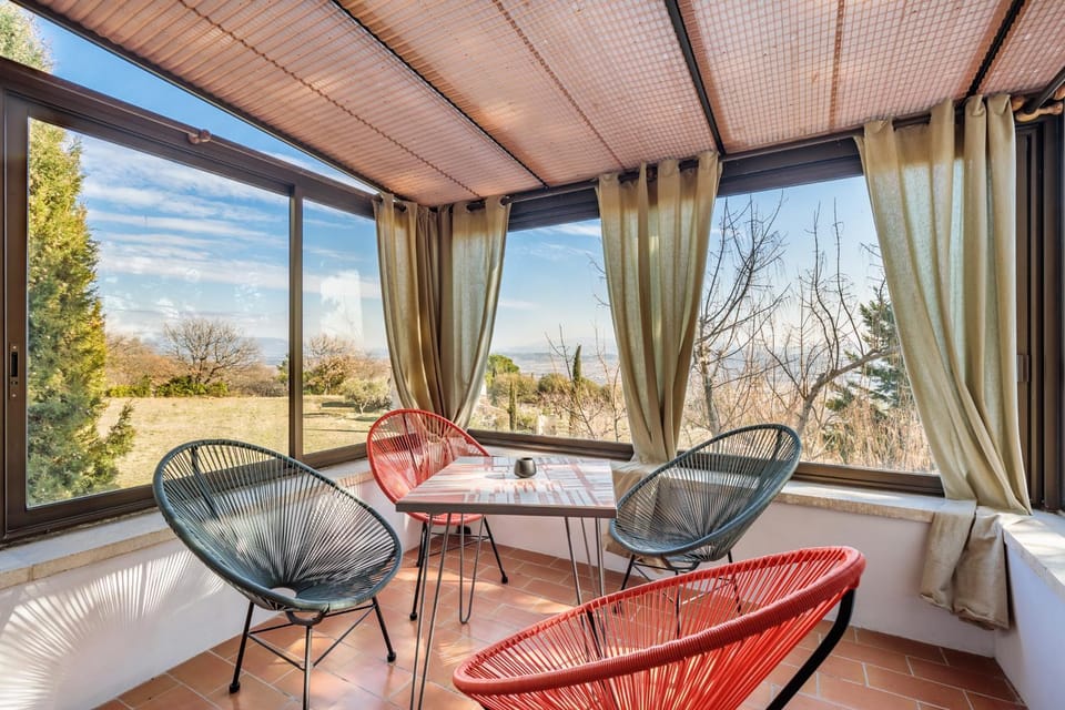 La Maison des Roches House in Gordes