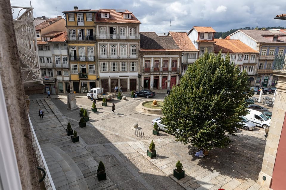 City view, Street view