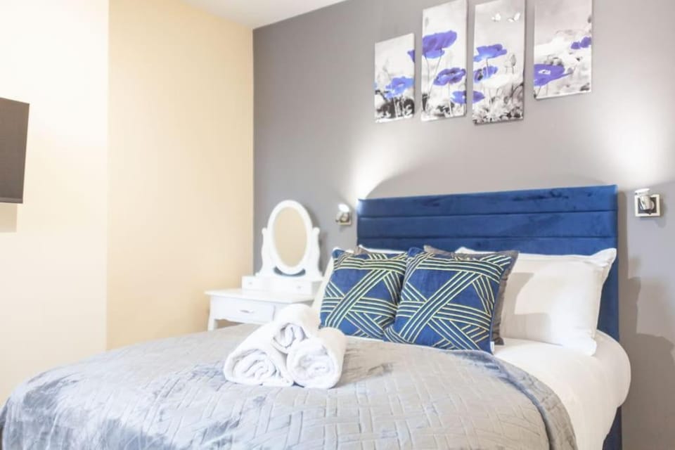 Modern stylish 2 bedroom apartment in East London Apartment in London