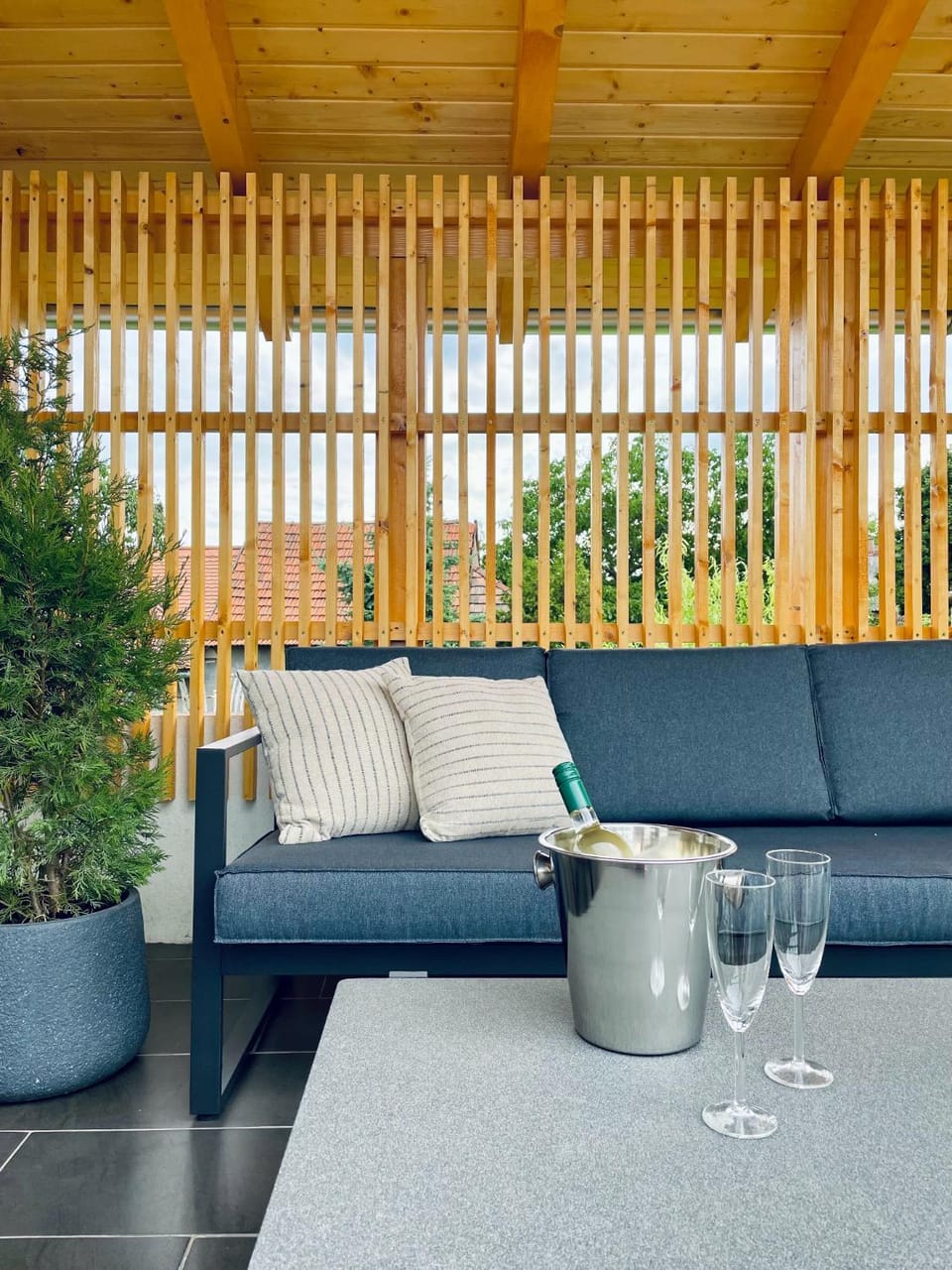 Patio, View (from property/room), Balcony/Terrace