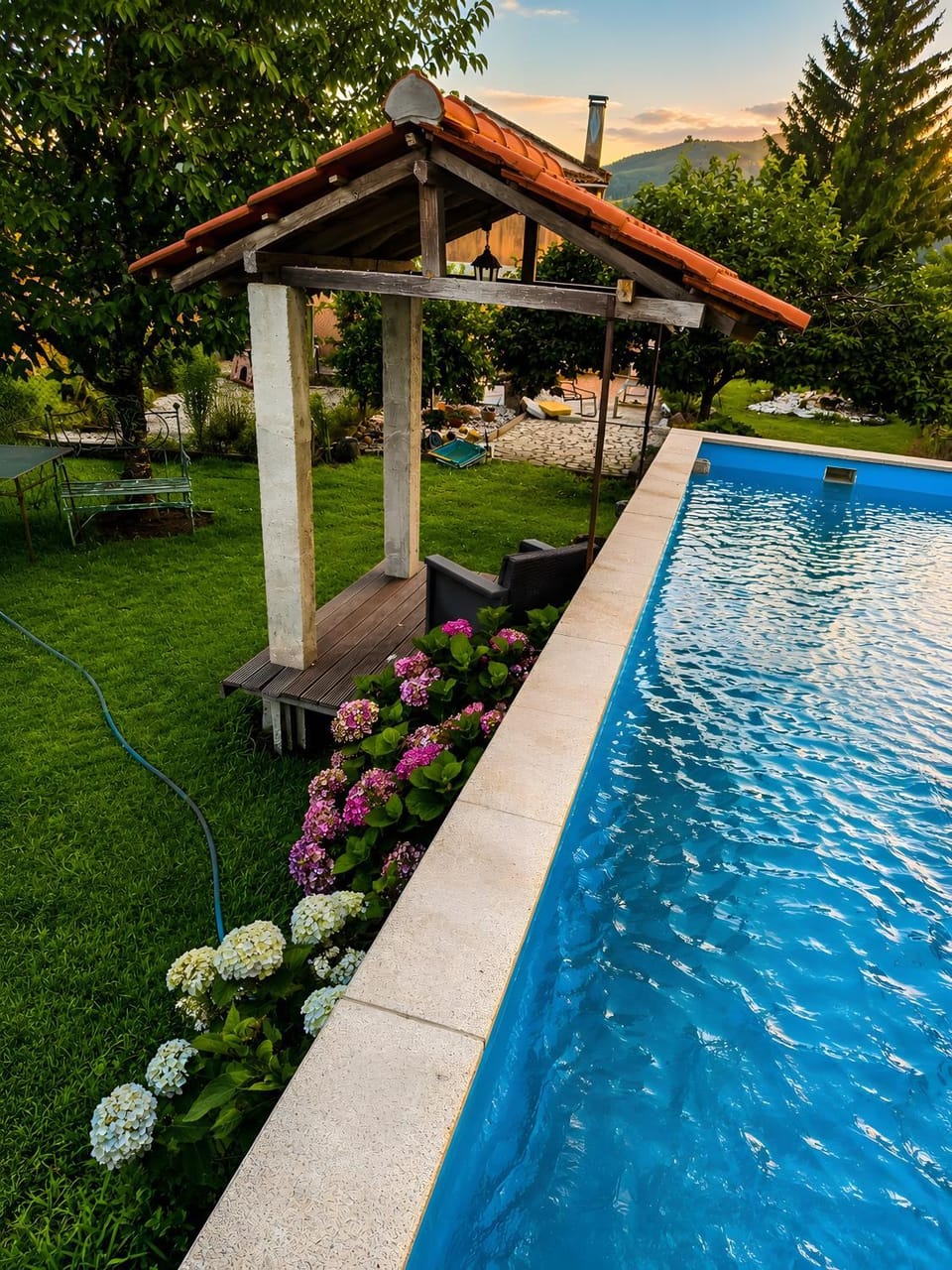 Property building, Swimming pool