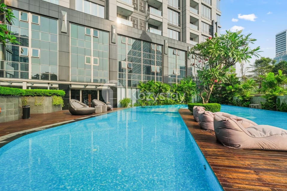 Property building, Swimming pool
