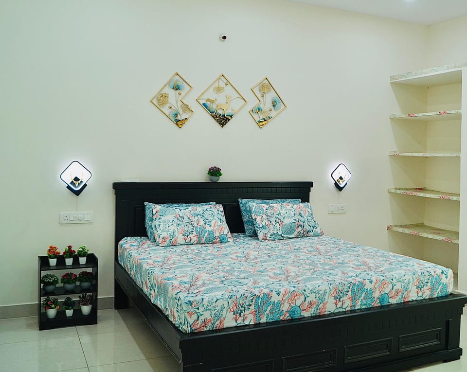 MEE Homes near Hitech City Apartment in Hyderabad