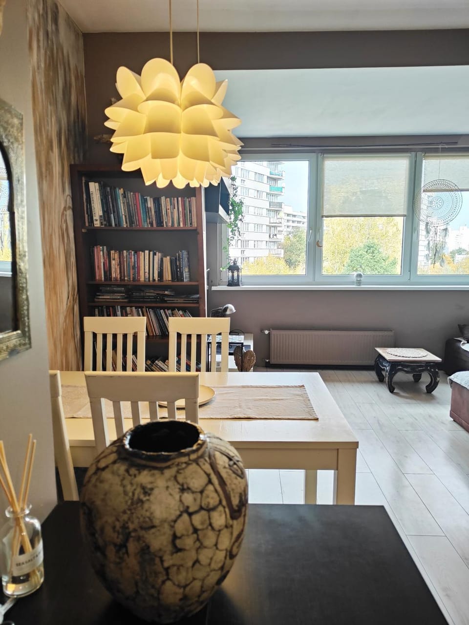 Library, TV and multimedia, Living room, Seating area, Dining area