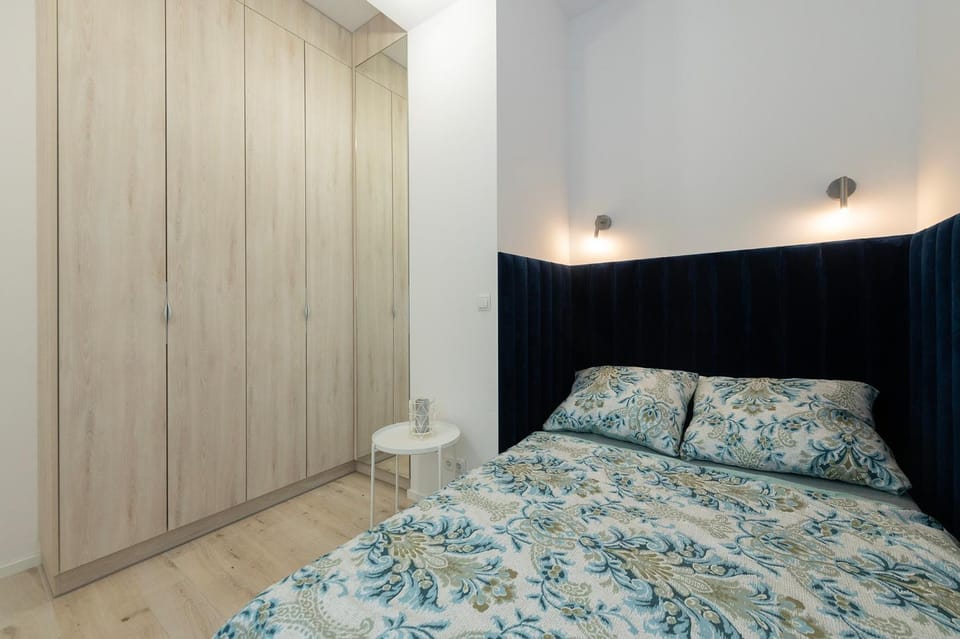 Bed, Photo of the whole room, Bedroom, wardrobe
