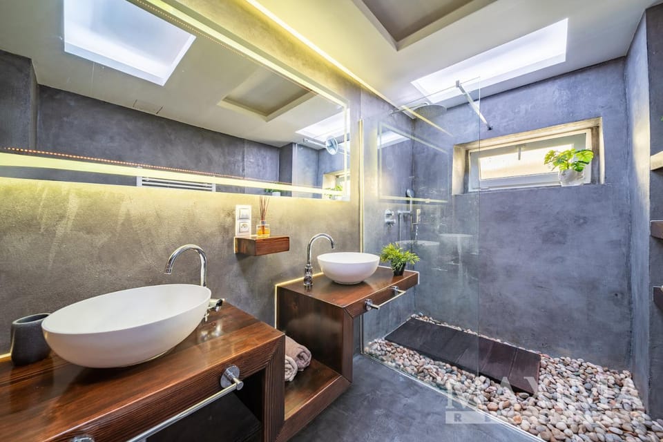 Shower, Bathroom
