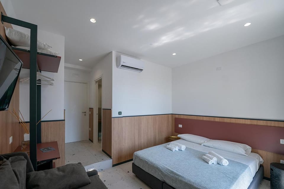 Mia Suites Beverello Bed and Breakfast in Naples