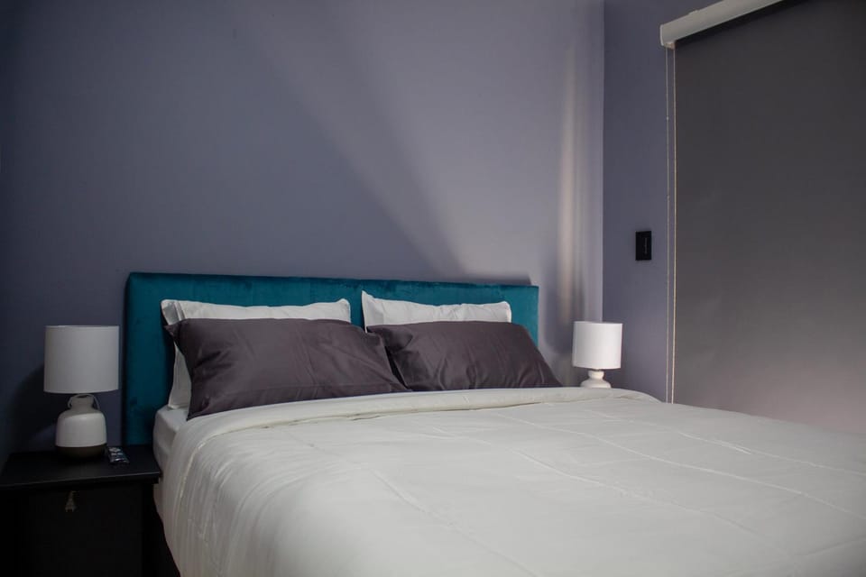 Time Oon-Travel & Tour Equestria Parkview Apartment in Pretoria