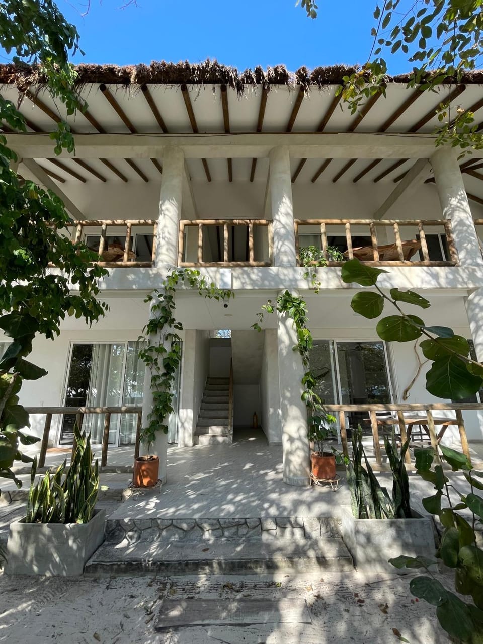Property building, Garden, Balcony/Terrace