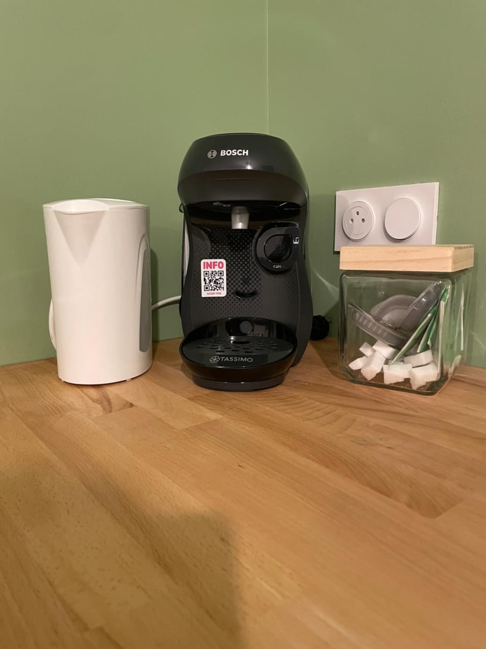 Coffee/tea facilities
