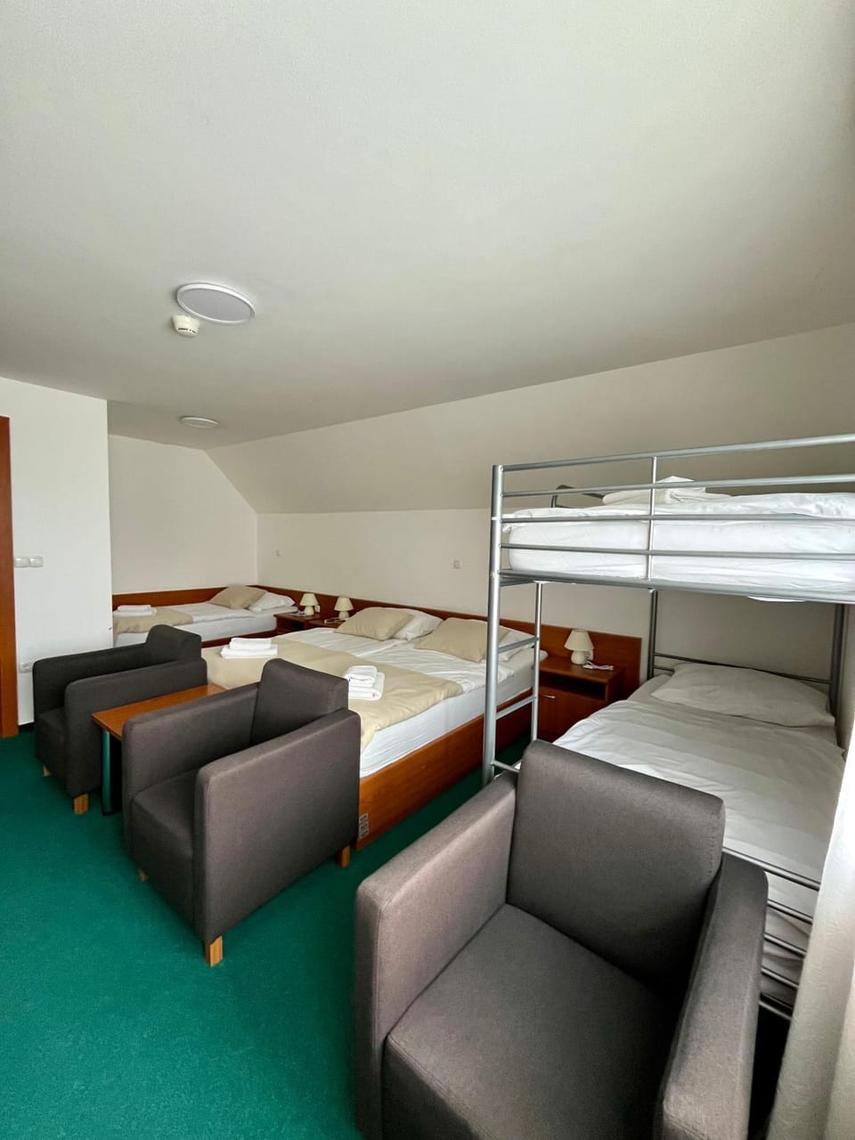 Photo of the whole room