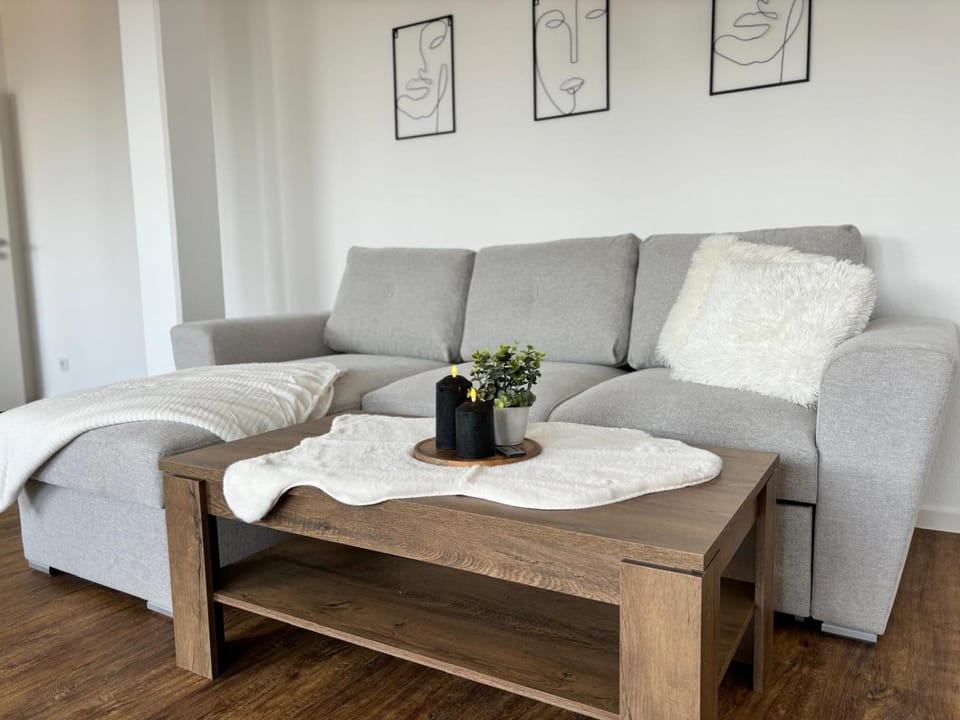 Living room, Photo of the whole room, Seating area