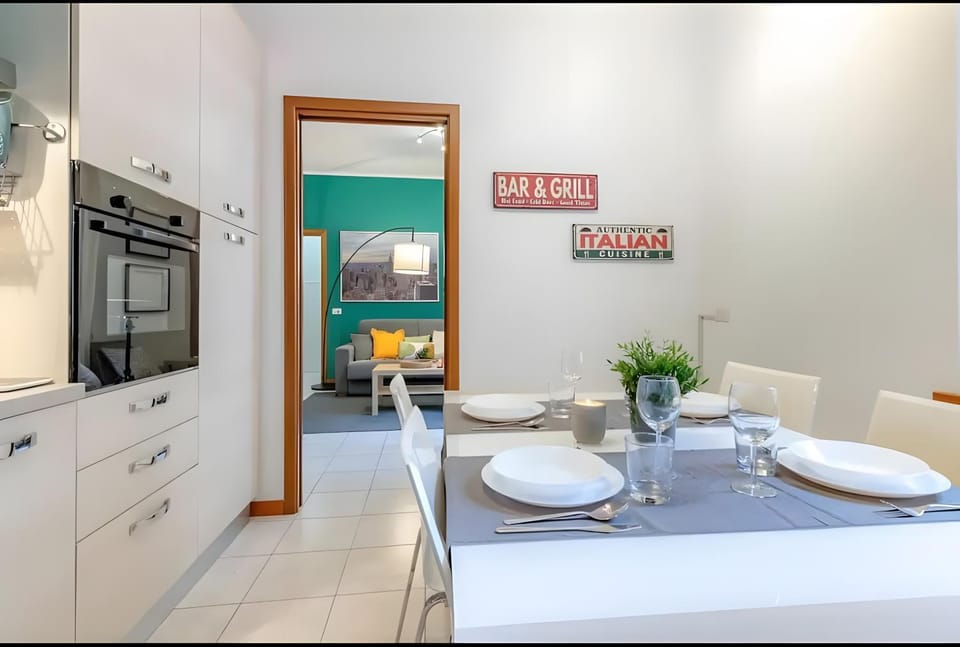 Property building, Kitchen or kitchenette, Living room