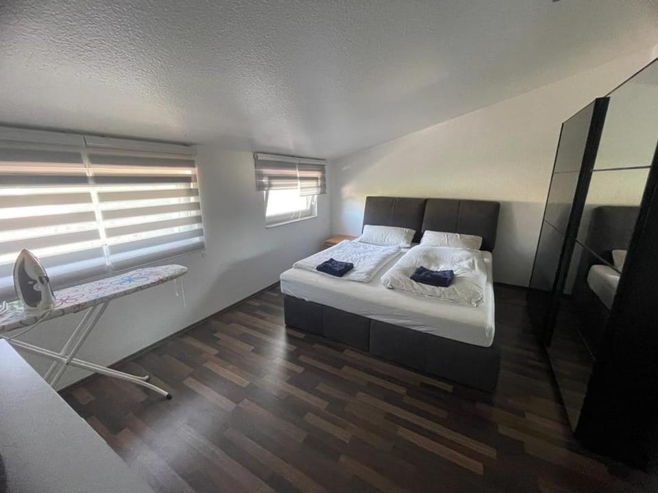 Apartment city Frankfurt Room Agancy Apartment in Frankfurt