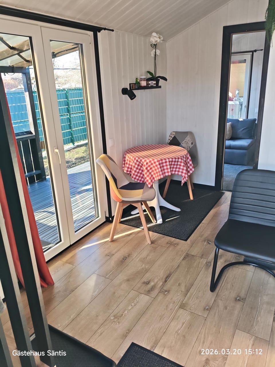 Seating area