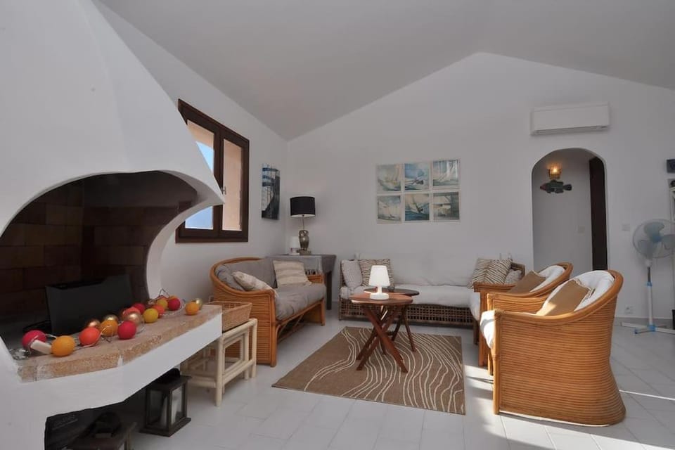 Sea view villa - Cala Rossa private park House in Porto-Vecchio