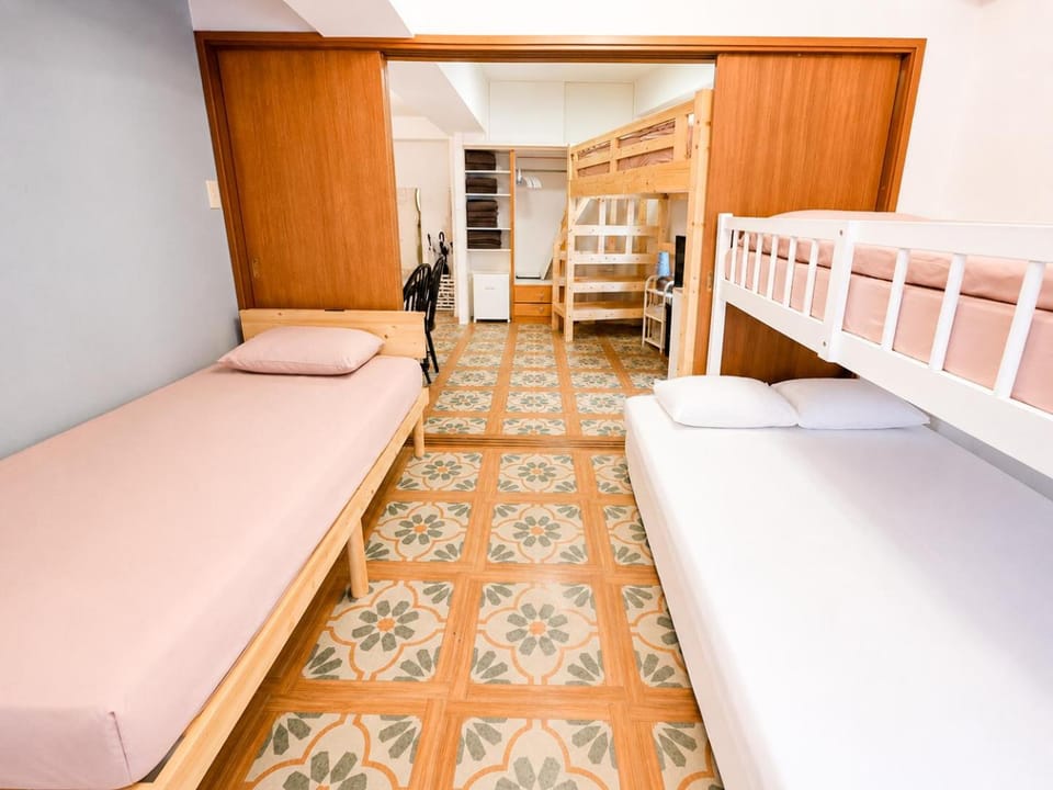Bed, Bedroom, bunk bed