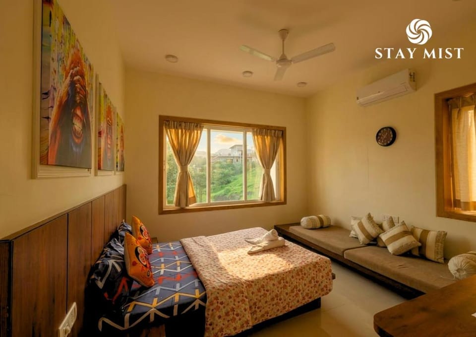 StayMist - Avelis Villa Villa in Maharashtra