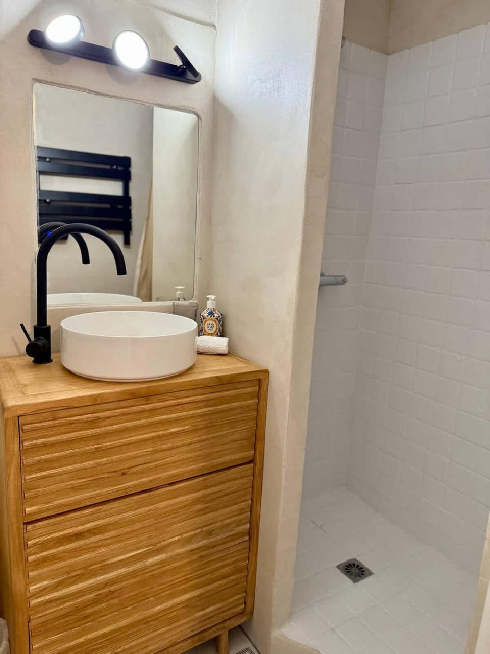 Lemon house location with view Apartment in Cogolin