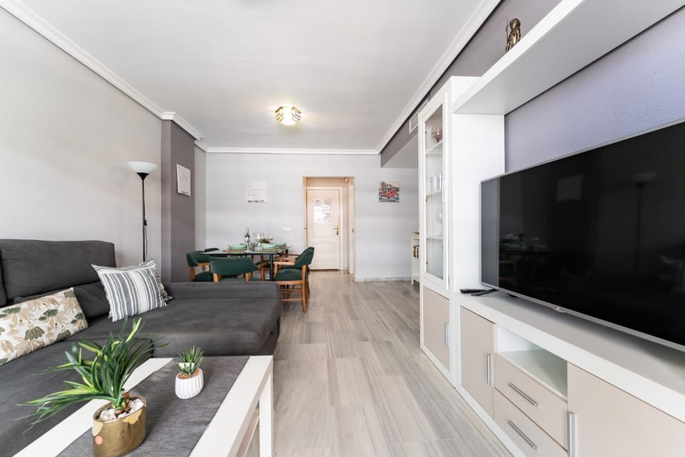TV and multimedia, Living room, Dining area