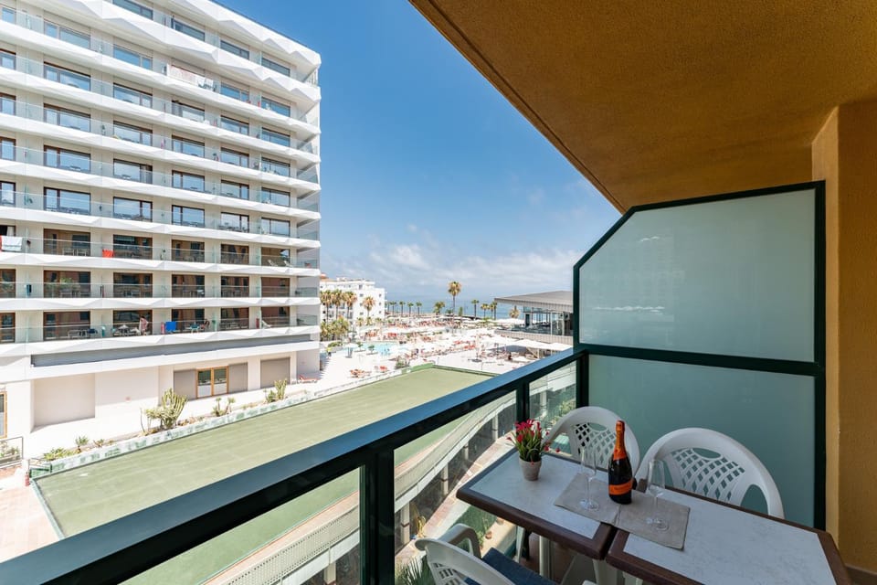 Property building, Day, View (from property/room), Balcony/Terrace, Balcony/Terrace, Dining area