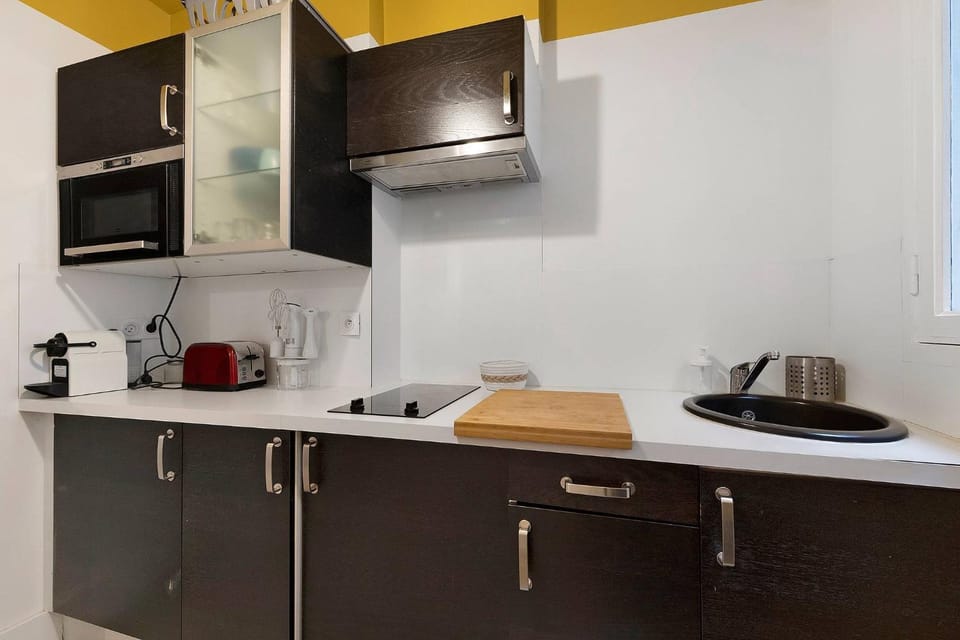 Kitchen or kitchenette, Living room