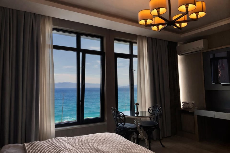 Bed, Photo of the whole room, Bedroom, Sea view