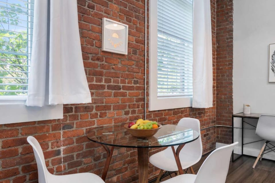Jennifer's Stylish Downtown Brick Foundry Escape Apartment in Providence