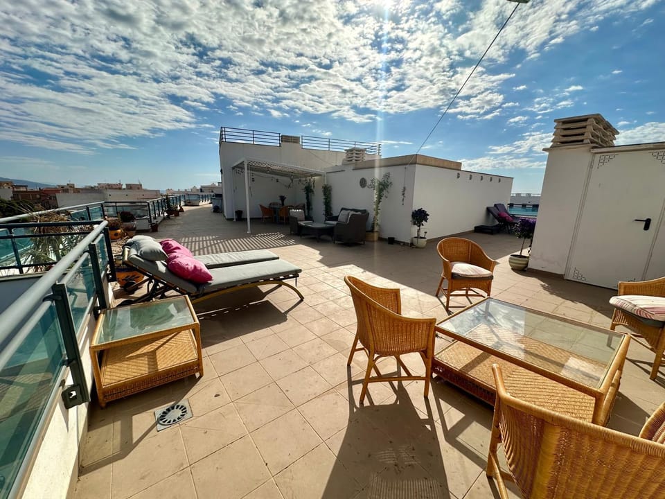 Spring, Off site, Winter, Summer, Solarium, Balcony/Terrace, Balcony/Terrace, Sunset, sunbed