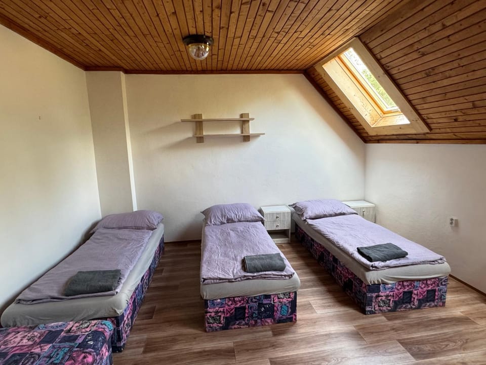Chata Stará škola Hôrka Bed and Breakfast in Slovakia