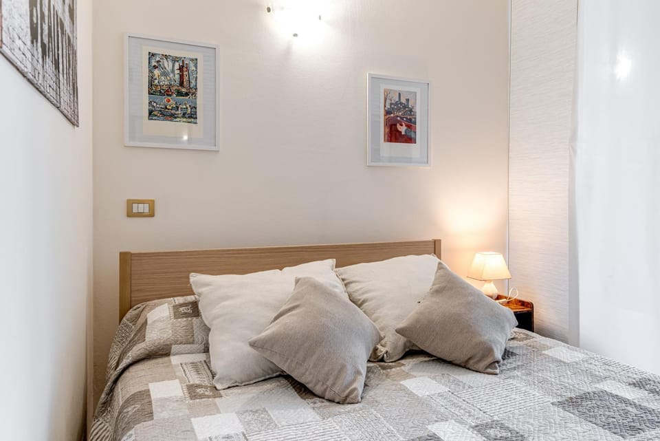 Living room, Bedroom