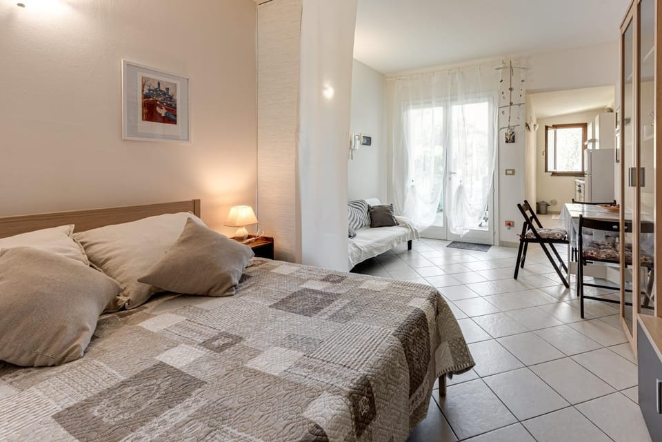 Property building, Living room, Bedroom